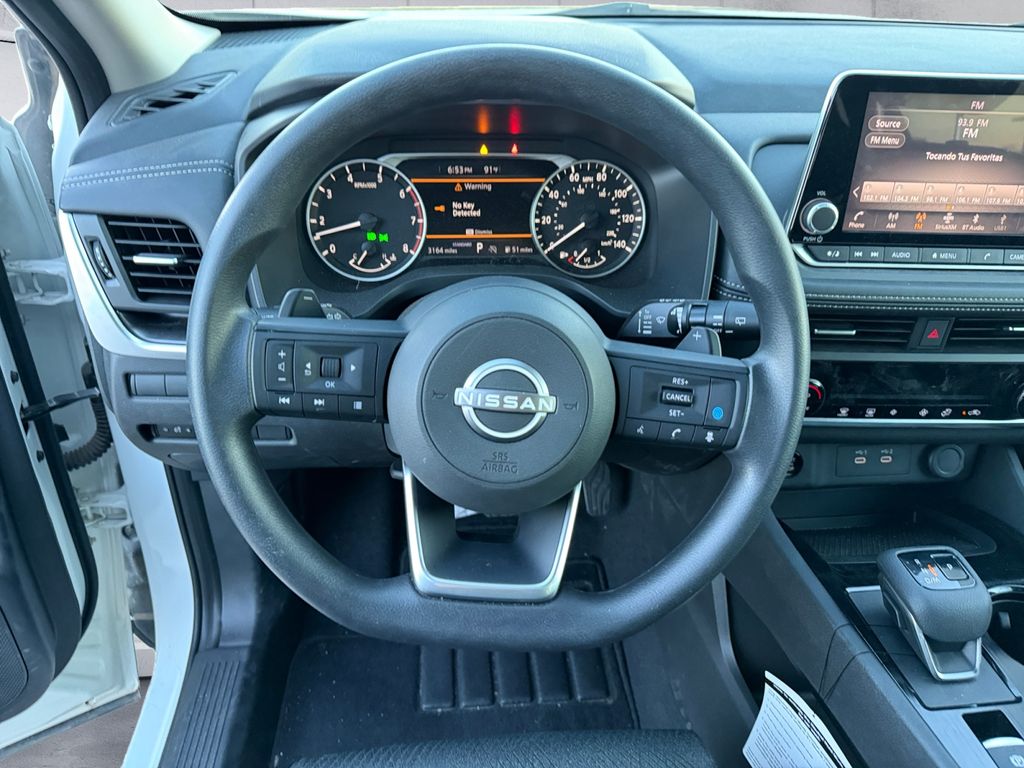 2024 Nissan Rogue SV photo 7