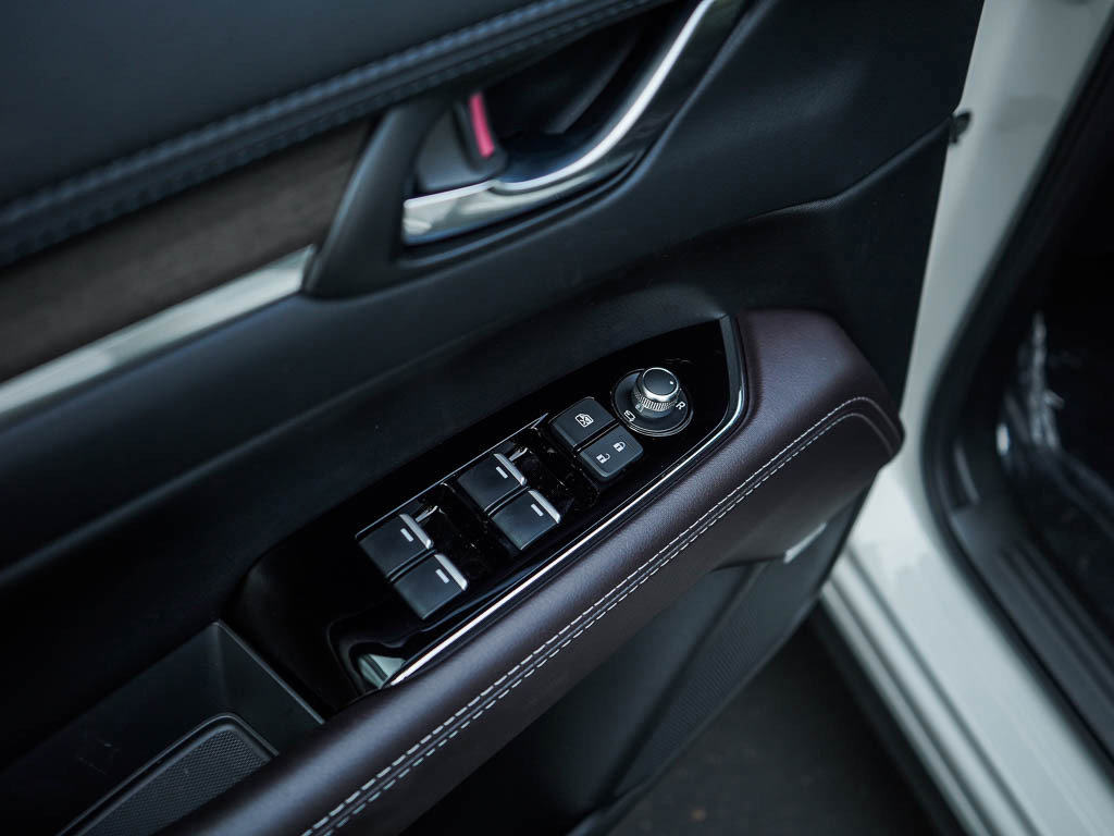 2025 Mazda CX-5 2.5 Turbo Signature photo 16