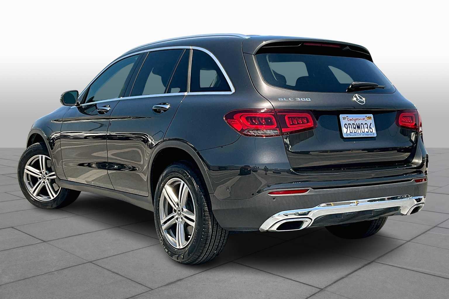 2022 Mercedes Benz GLC 300 photo 11