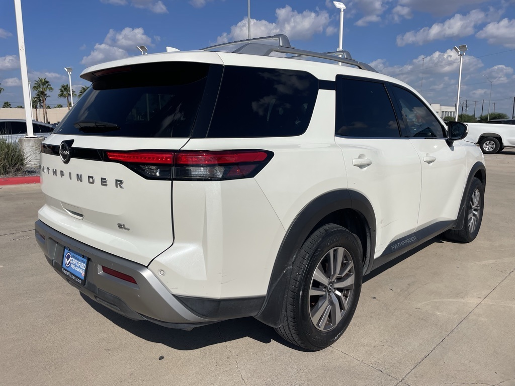 2023 Nissan Pathfinder SL photo 3