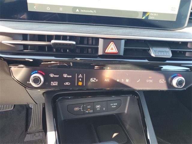 2025 Kia K5 EX photo 17