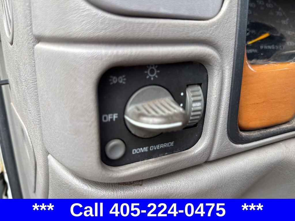 1996 Chevrolet Suburban 1500 photo 5