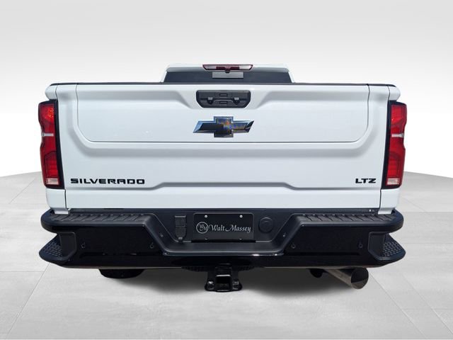 2025 Chevrolet Silverado 2500HD LTZ photo 4