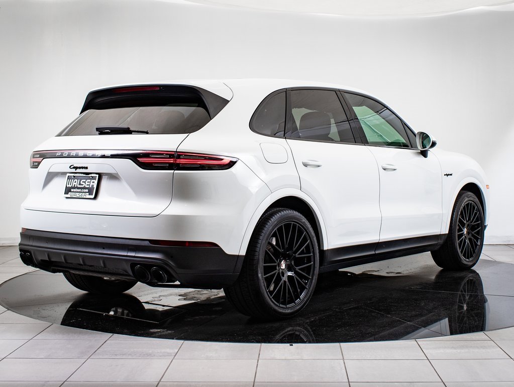 2021 Porsche Cayenne E-Hybrid photo 8