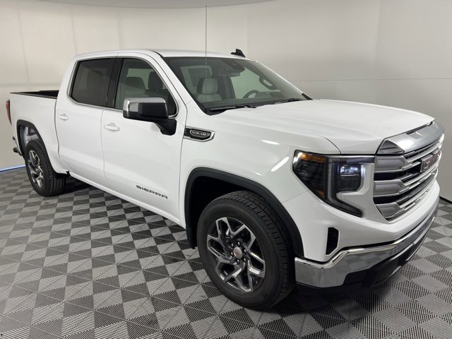 2026 GMC Sierra 1500 SLE's photo