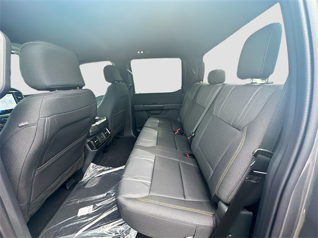 2025 Ford F-150 STX photo 4