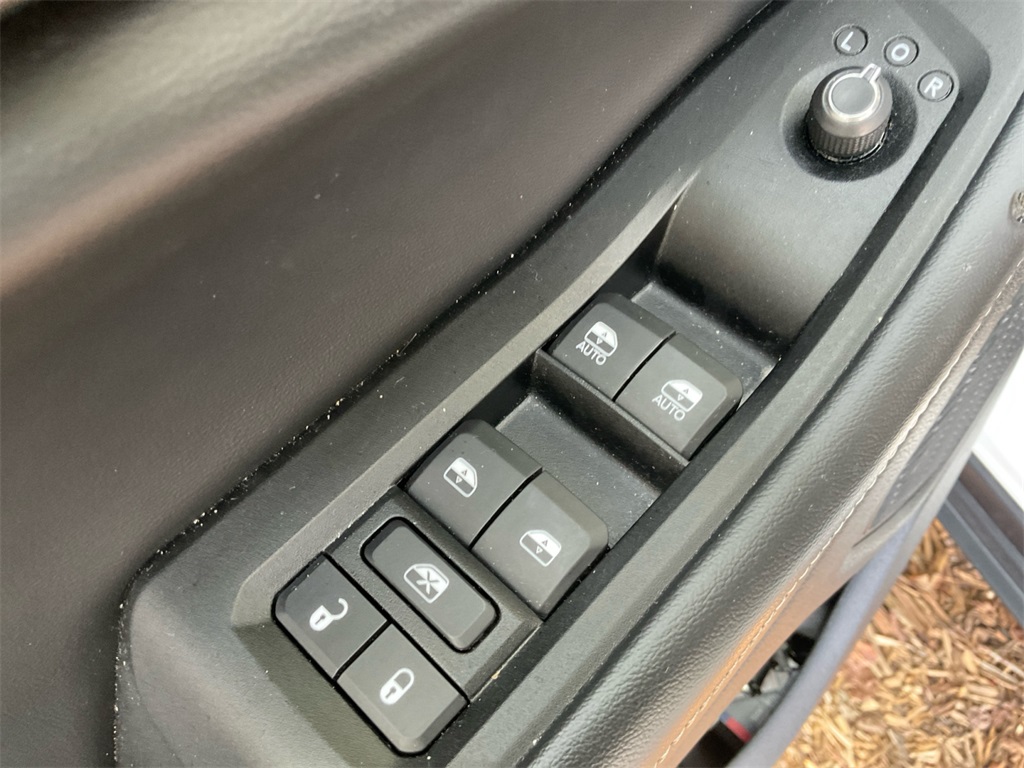 2024 Jeep Grand Cherokee Altitude photo 28