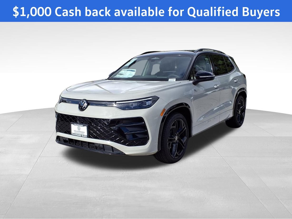 2026 Volkswagen Tiguan SE R-LINE BLACK's photo