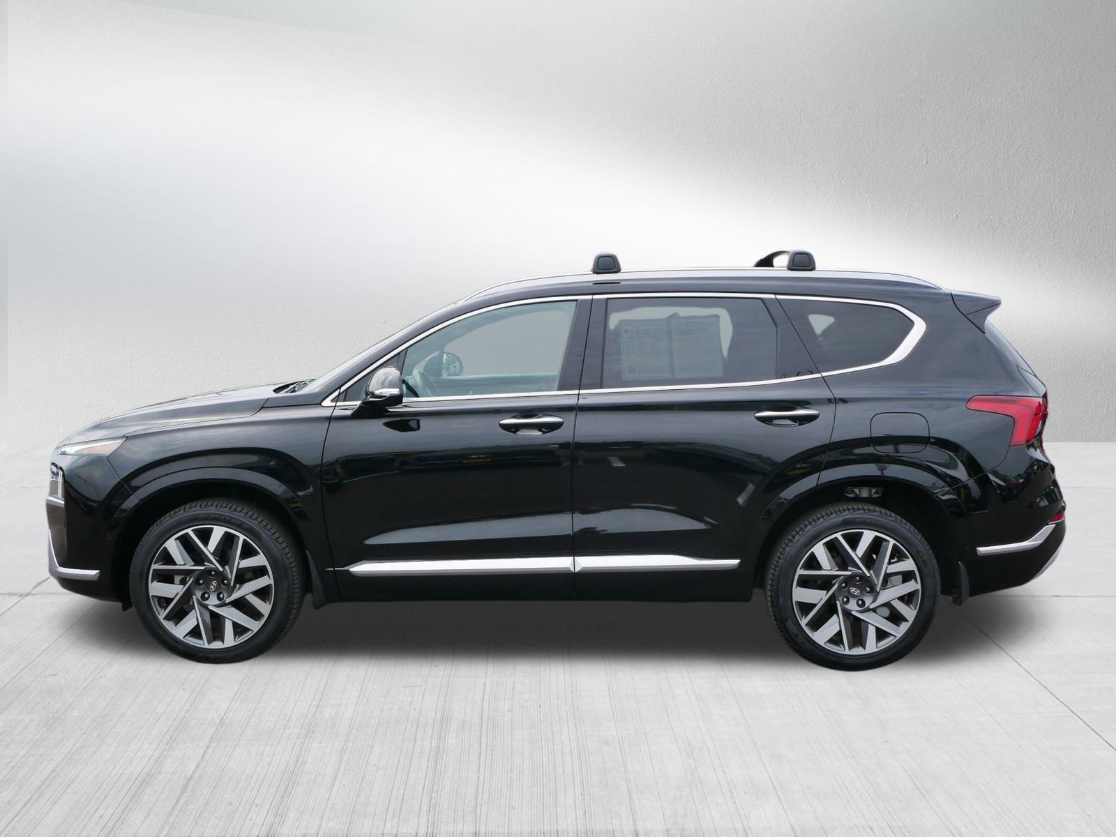 2022 Hyundai Santa Fe Calligraphy photo 2