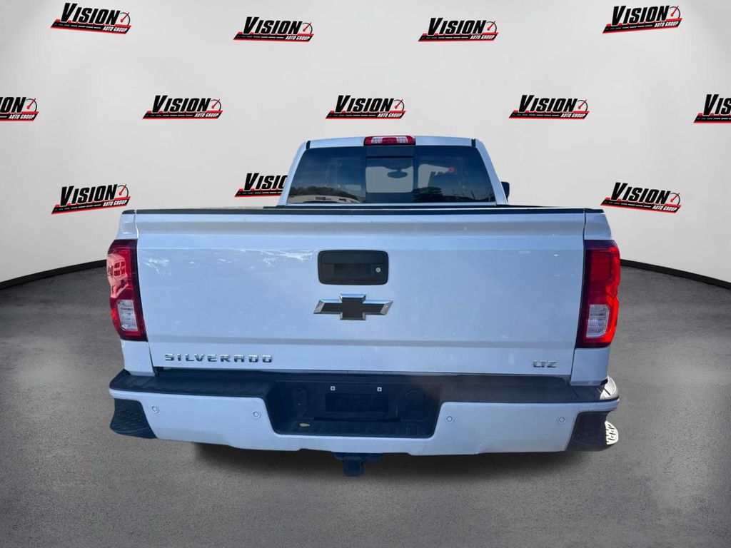 2016 Chevrolet Silverado 1500 LTZ photo 2