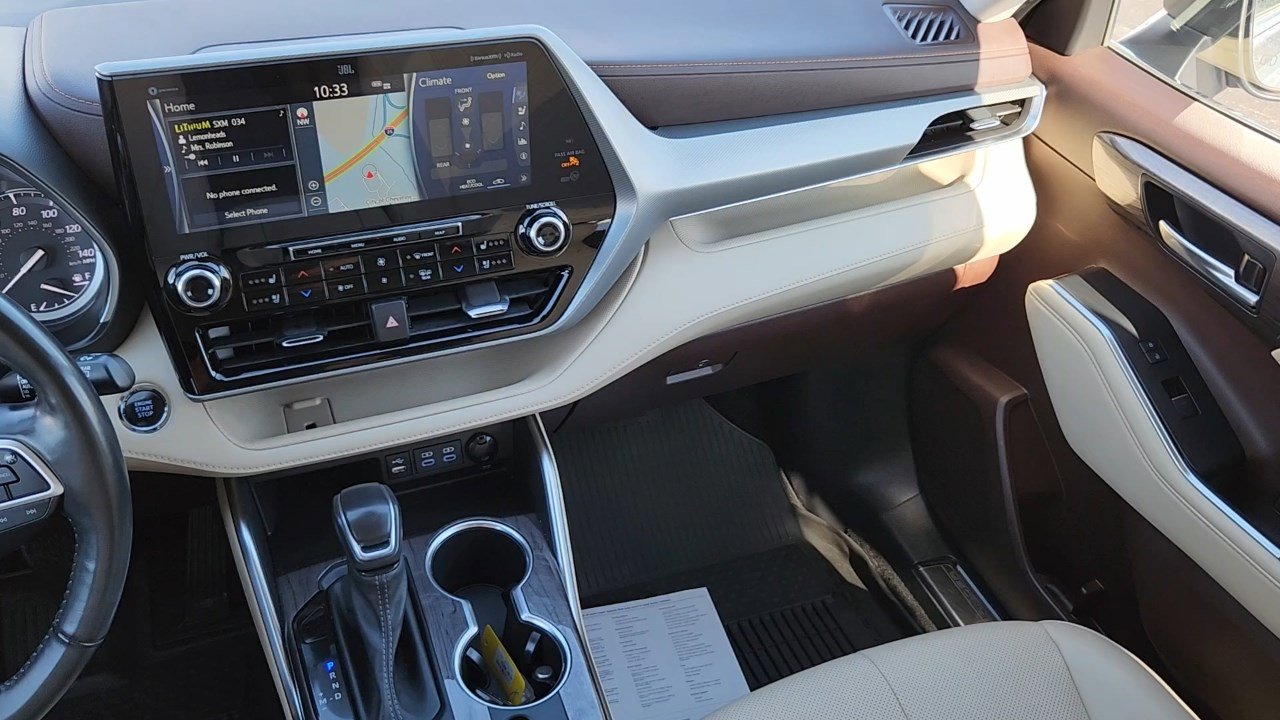 2022 Toyota Highlander Platinum photo 7