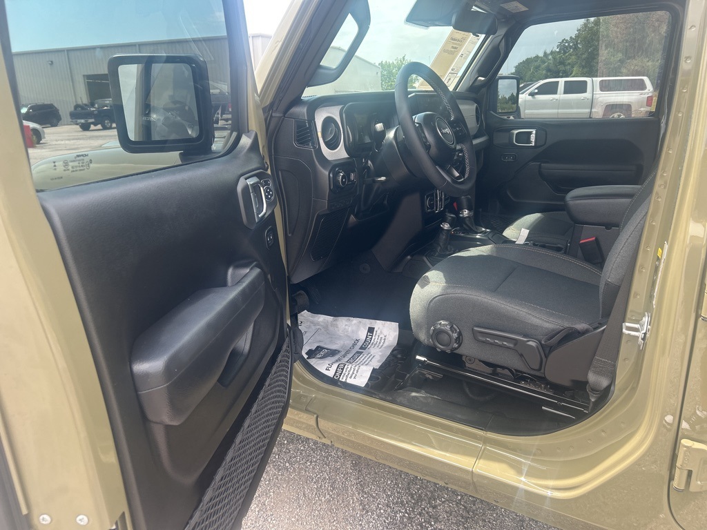 2025 Jeep Wrangler Sport S photo 9