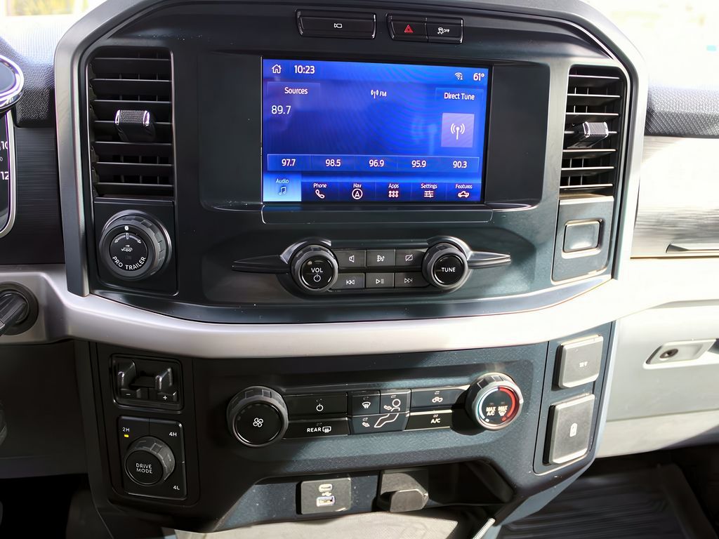 2023 Ford F-150 XLT photo 17