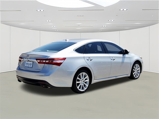 2013 Toyota Avalon Limited photo 3