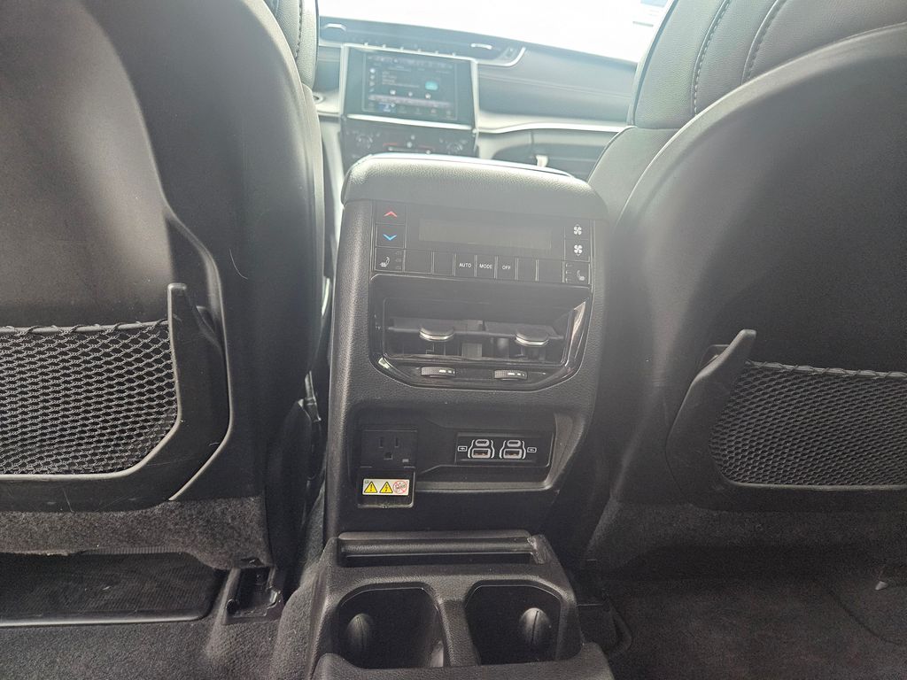 2022 Jeep Grand Cherokee Limited photo 20