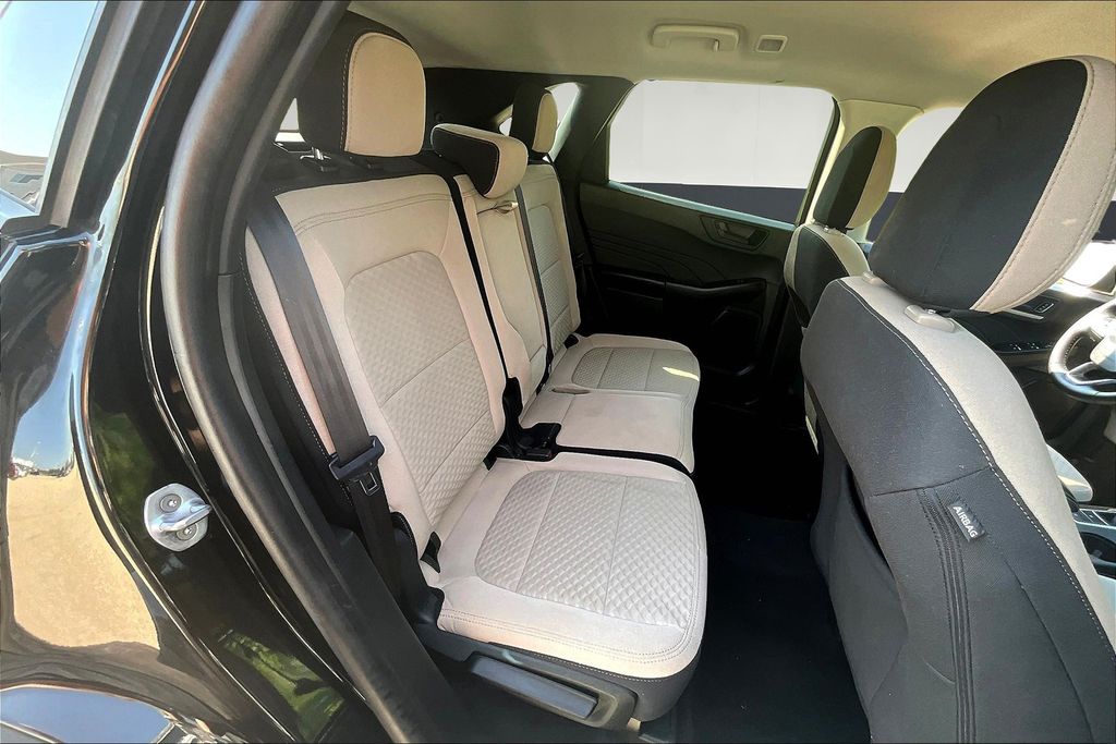 2022 Ford Escape SE photo 21