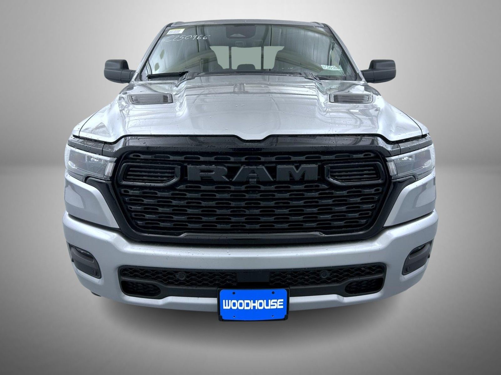 2025 Ram 1500 Tradesman photo 2