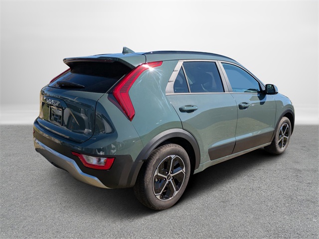 2025 Kia Niro EX photo 3