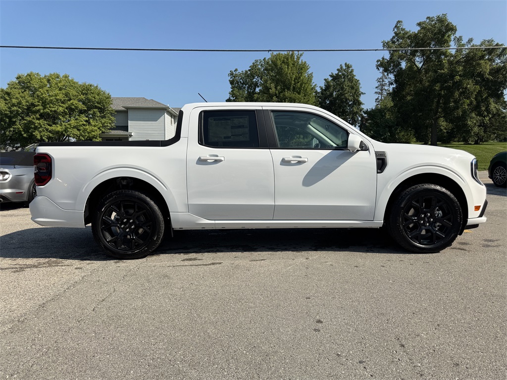 2025 Ford Maverick photo 4