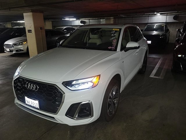 2023 Audi Q5 45 S line Premium photo 2