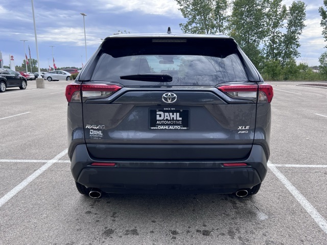 2024 Toyota RAV4 XLE photo 4