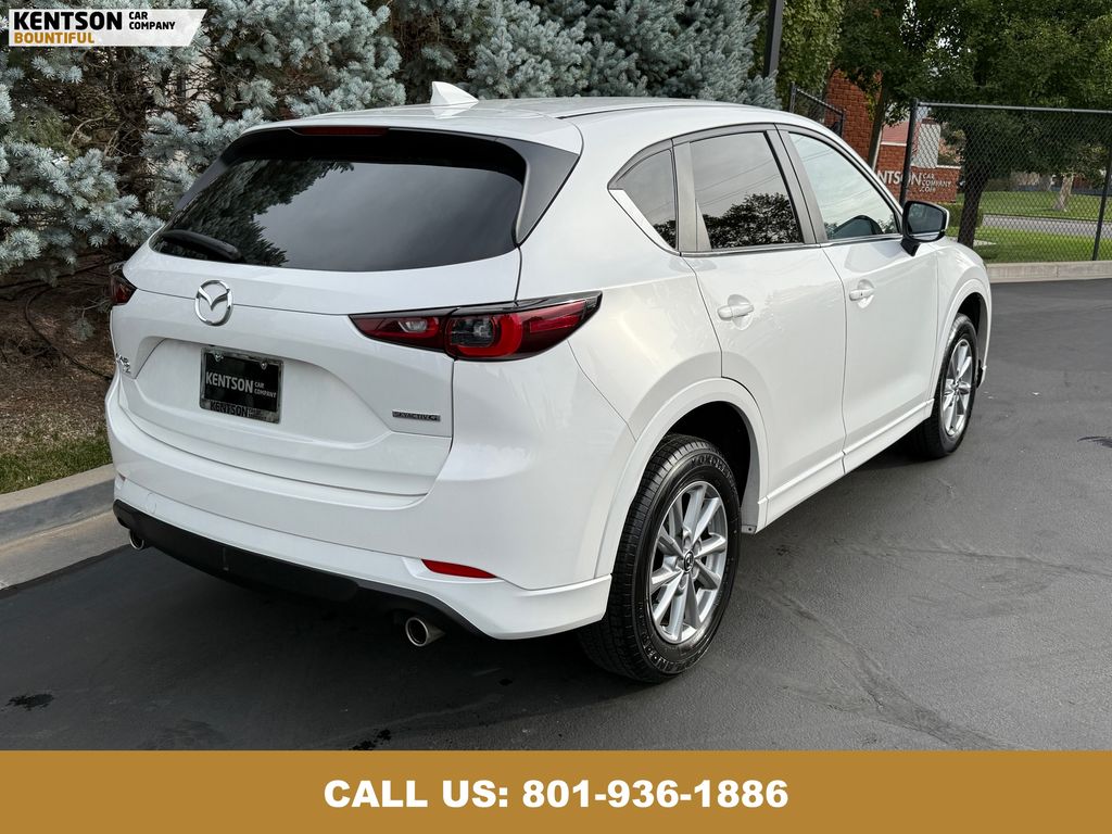 2024 Mazda CX-5 2.5 Select photo 8