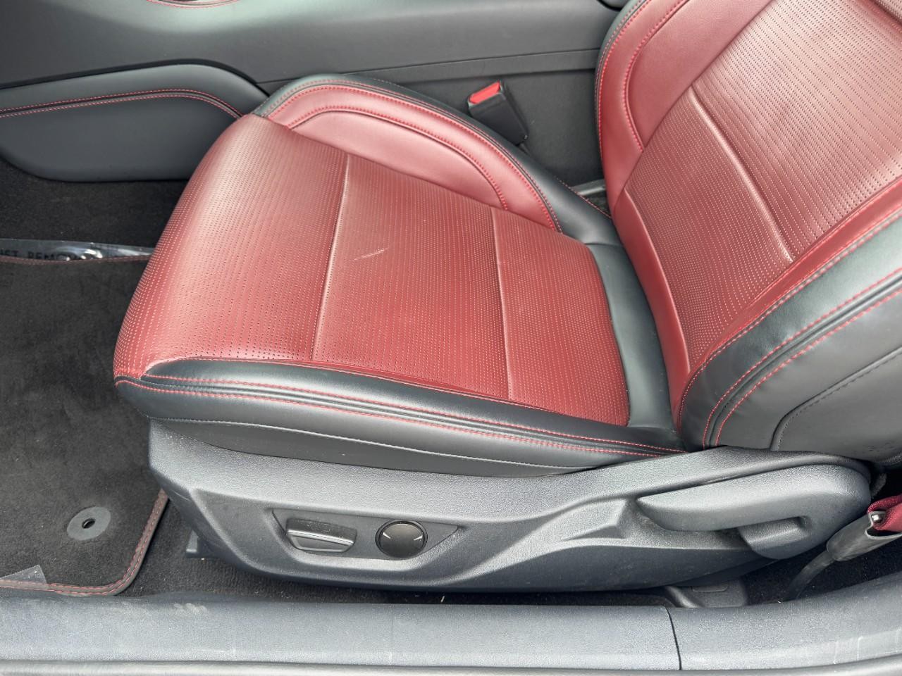 2024 Ford Mustang GT Premium Convertible photo 11