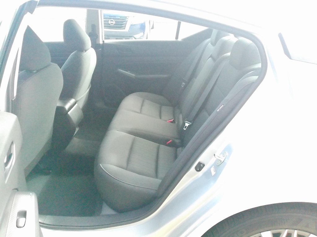 2024 Nissan Altima 2.5 SV photo 16