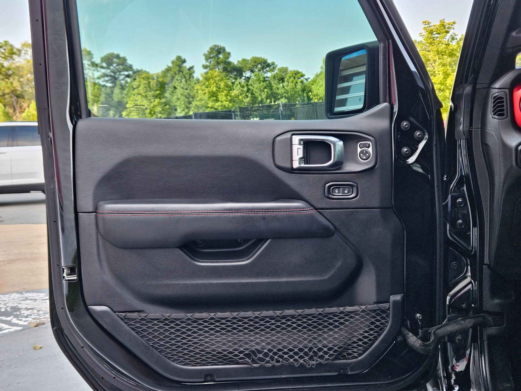 2020 Jeep Gladiator Rubicon photo 18