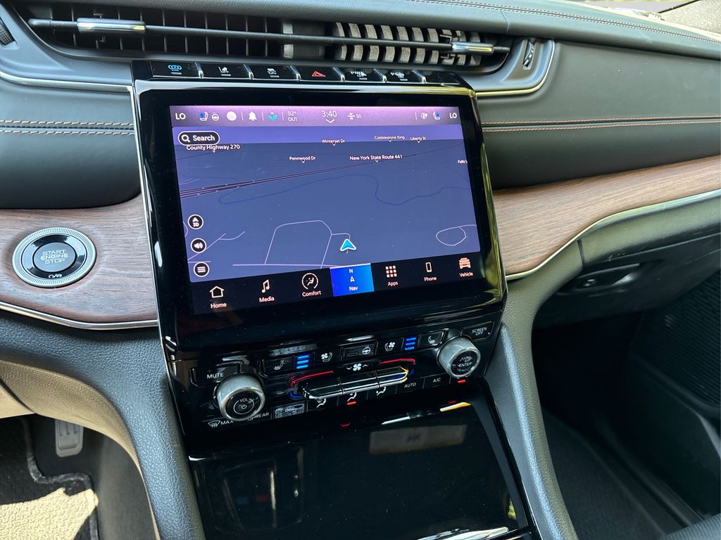 2022 Jeep Grand Cherokee Summit 4xe photo 26