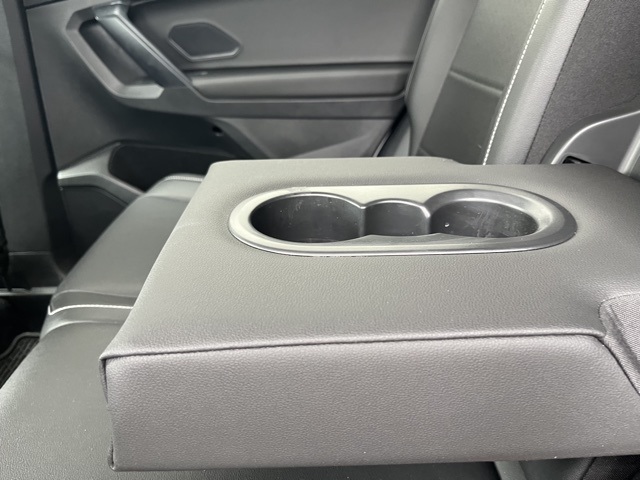2021 Volkswagen Tiguan SE photo 43
