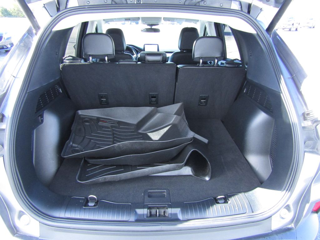 2022 Ford Escape Hybrid SEL photo 4