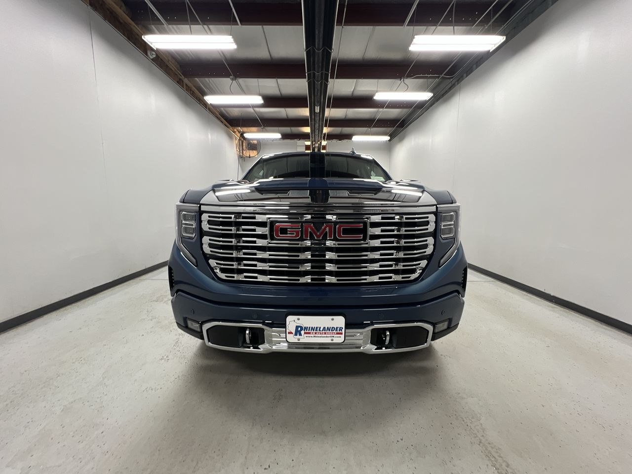 2026 Gmc Sierra 1500 Denali photo 3