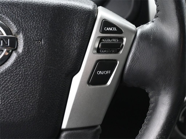 2017 Nissan Titan SV photo 12