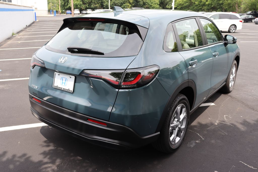 2025 Honda HR-V LX photo 5