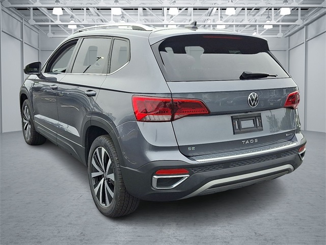 2022 Volkswagen Taos SE photo 7