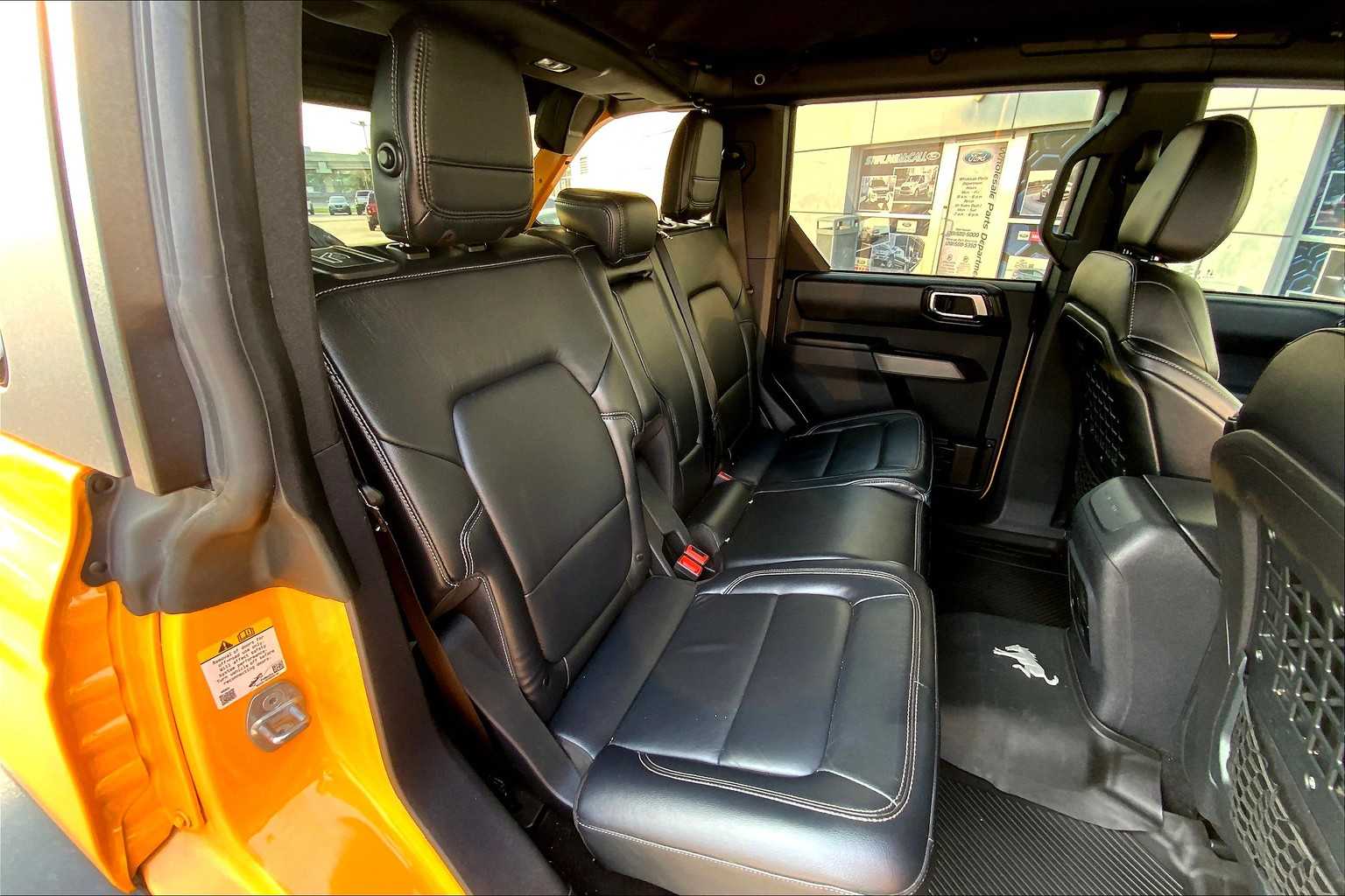 2021 Ford Bronco First Edition photo 38