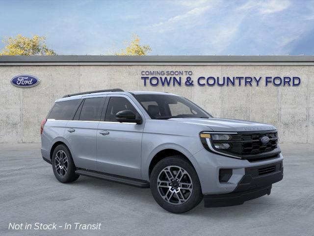2025 Ford Expedition photo 5