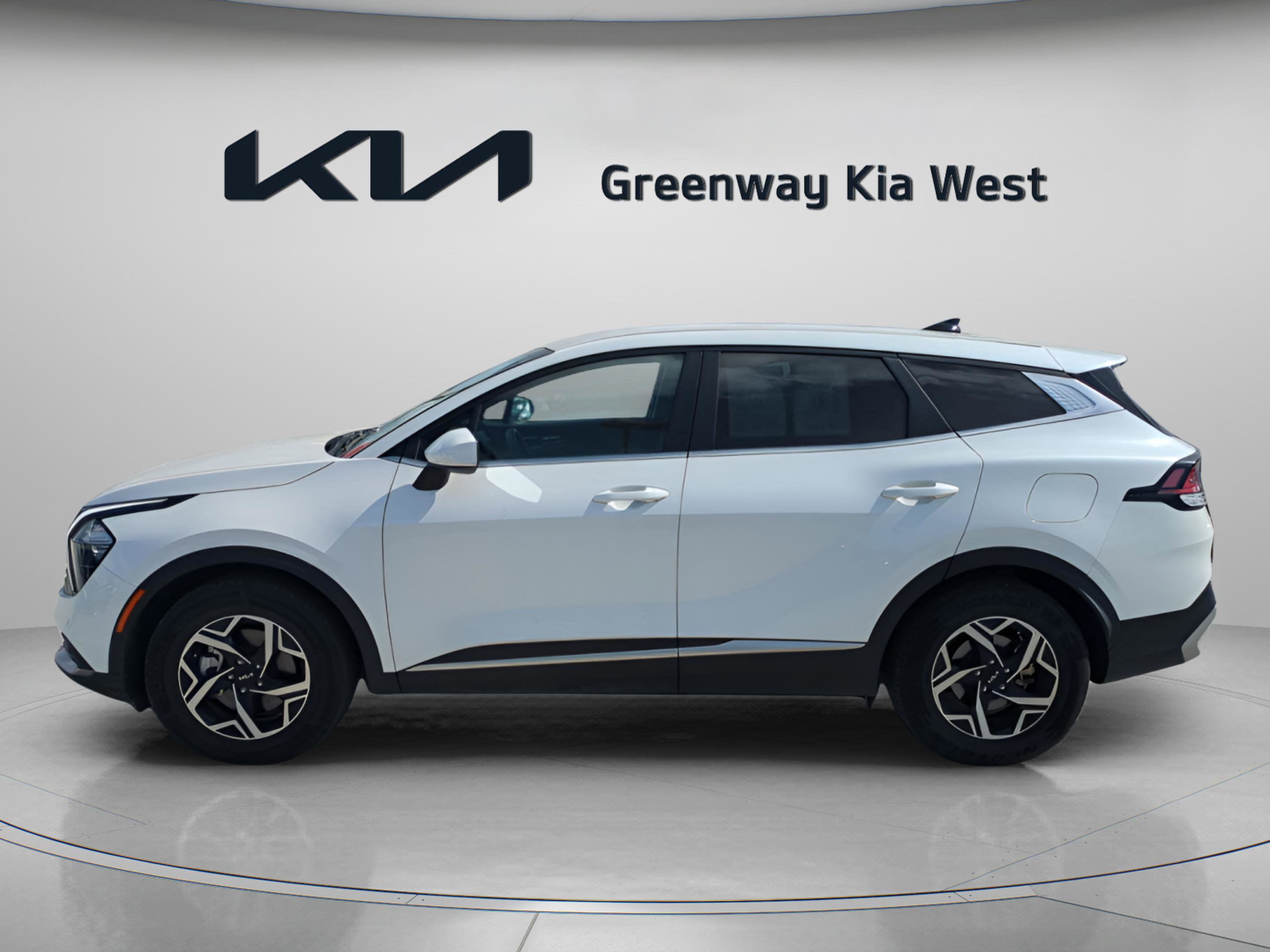 2023 Kia Sportage LX photo 4