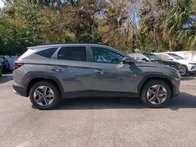 2025 Hyundai Tucson SEL photo 3