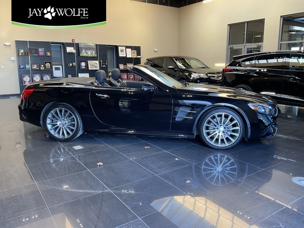 2017 Mercedes-Benz SL Roadster SL550's photo