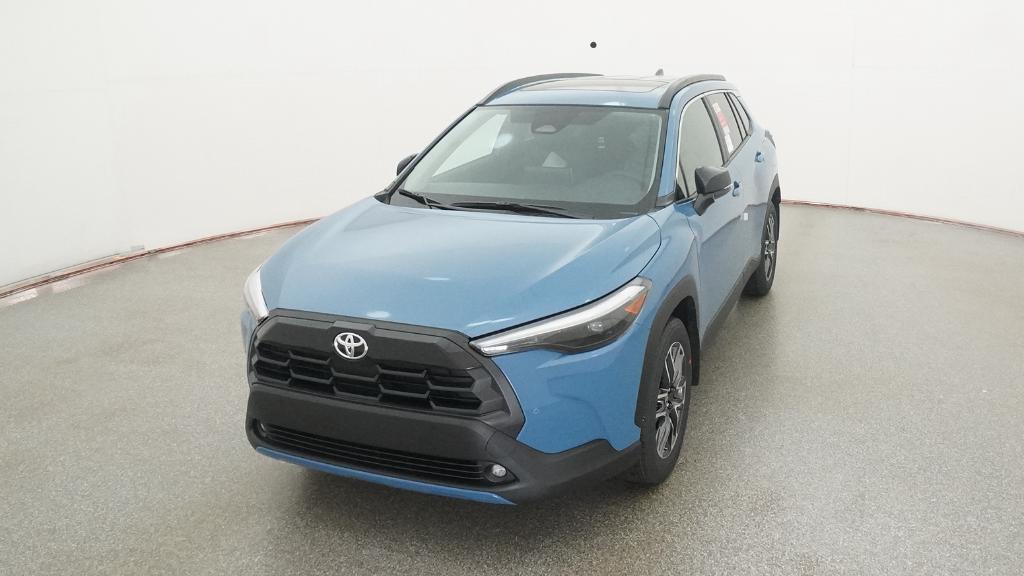 2026 Toyota Corolla Cross XLE photo 5