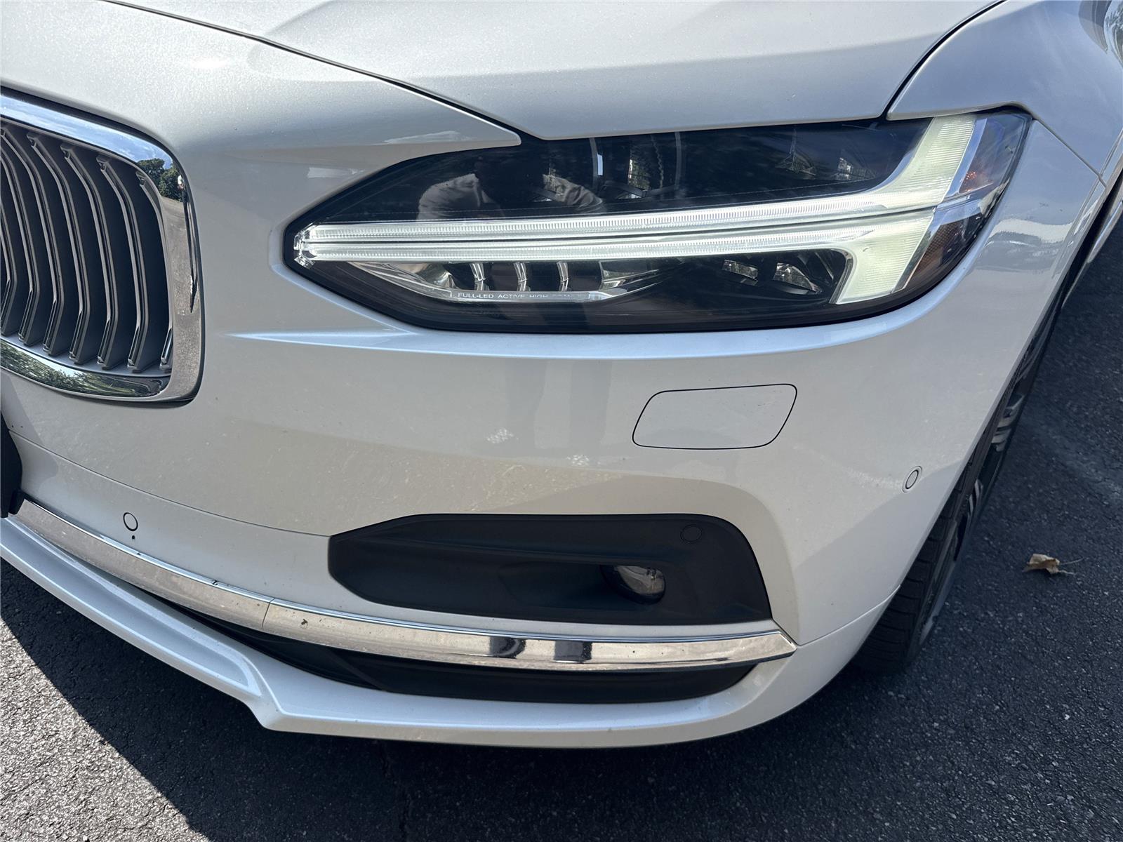 2023 Volvo S90 Ultimate photo 32