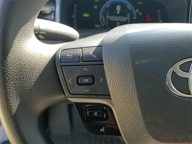 2025 Toyota Camry LE photo 15