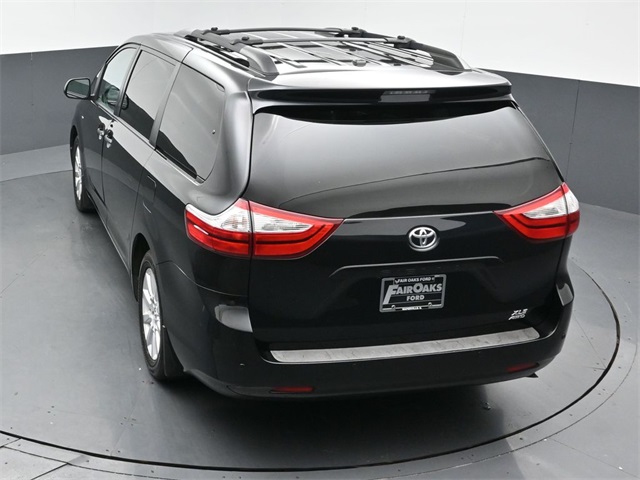 2017 TOYOTA SIENNA - Image 47