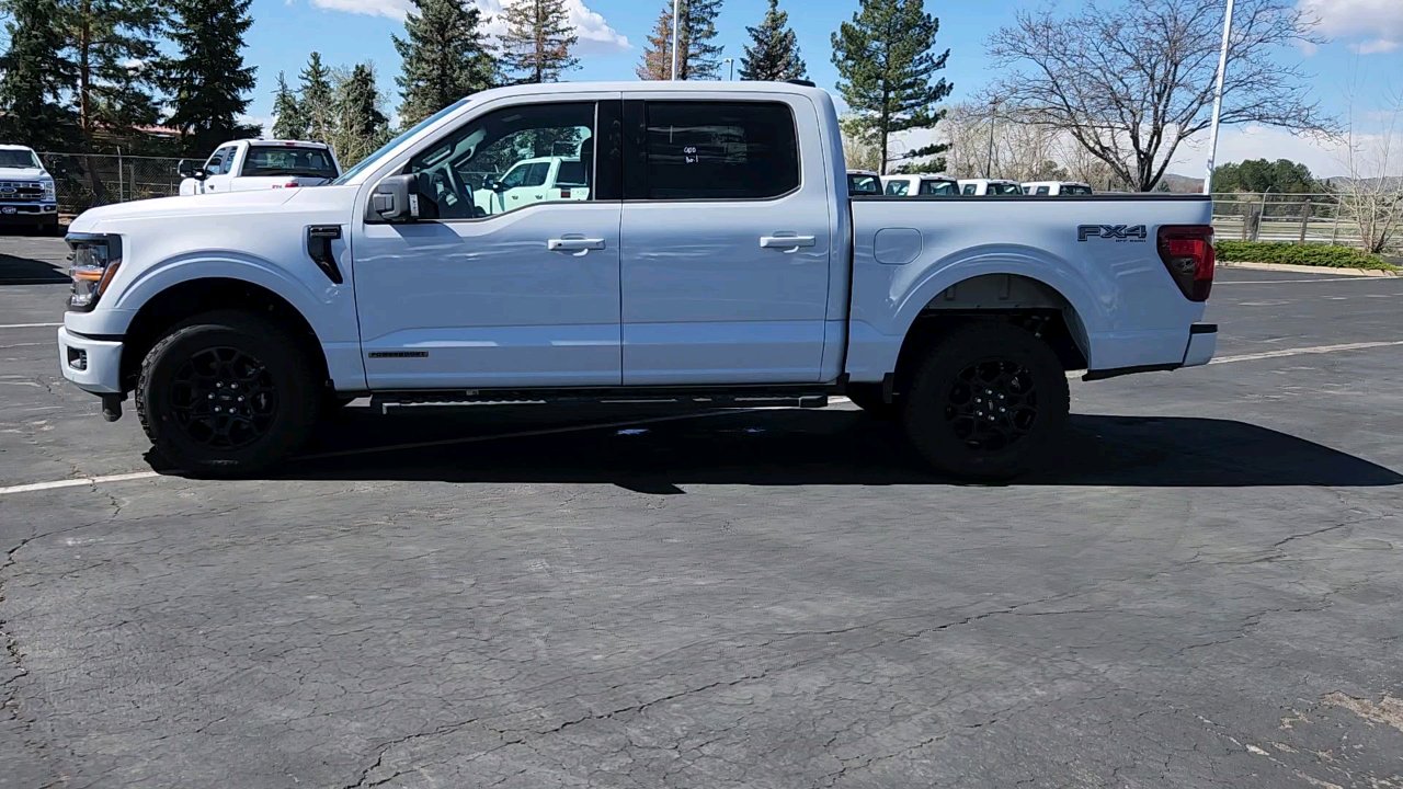 2025 Ford F-150 XLT photo 3