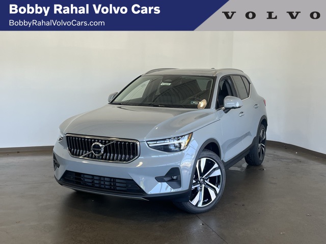 2025 Volvo XC40