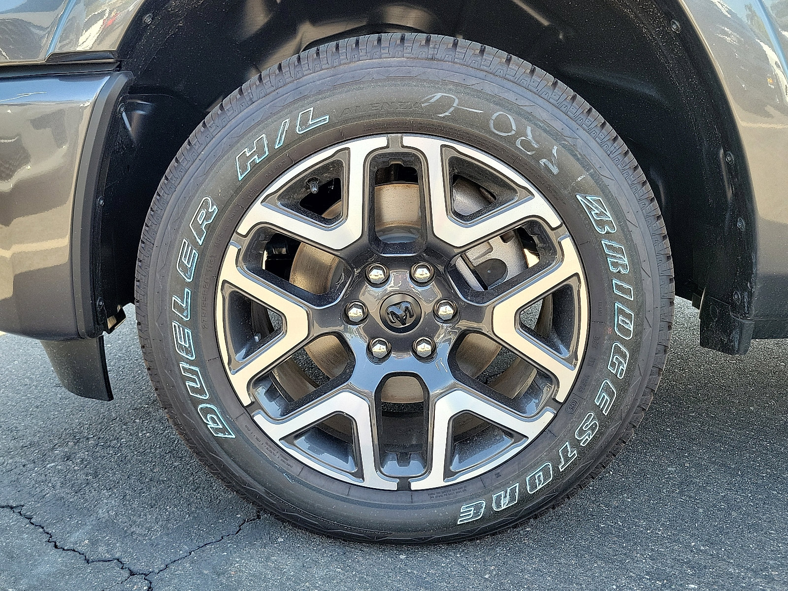 2025 Ram 1500 Laramie photo 17