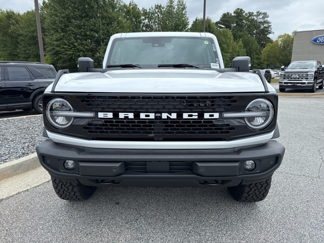 2025 Ford Bronco Outer Banks photo 4