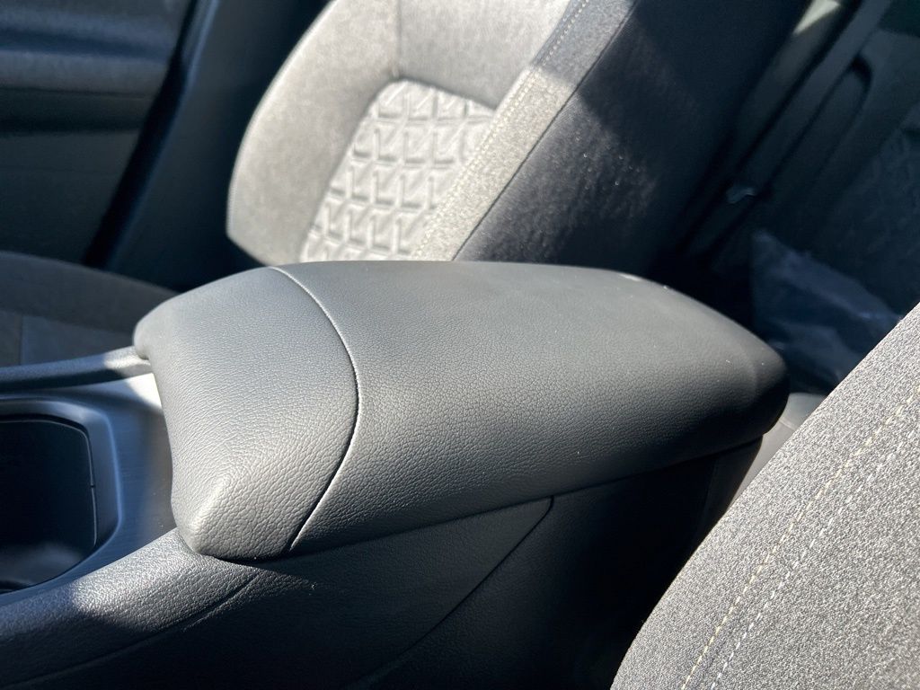 2026 Nissan Kicks SV photo 28